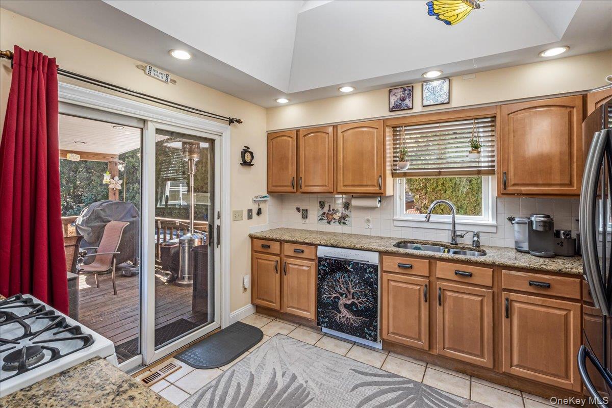 #11 photo, 4 Andover Place, Саффолк ‖ Huntington , NY 11743