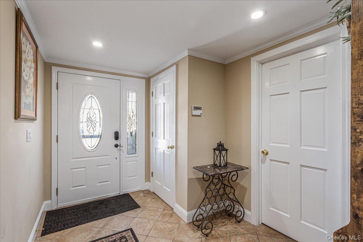 #3 photo, 4 Andover Place, Саффолк ‖ Huntington , NY 11743