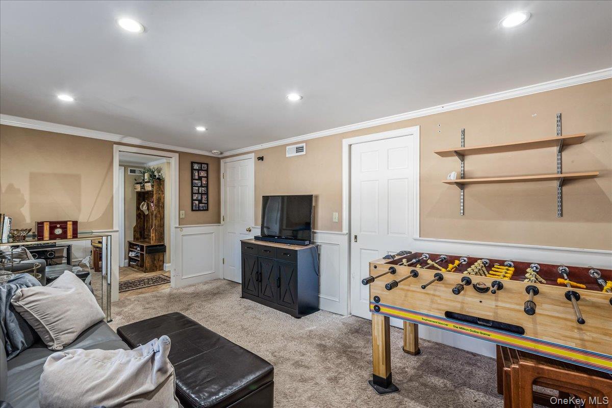 #5 photo, 4 Andover Place, Саффолк ‖ Huntington , NY 11743