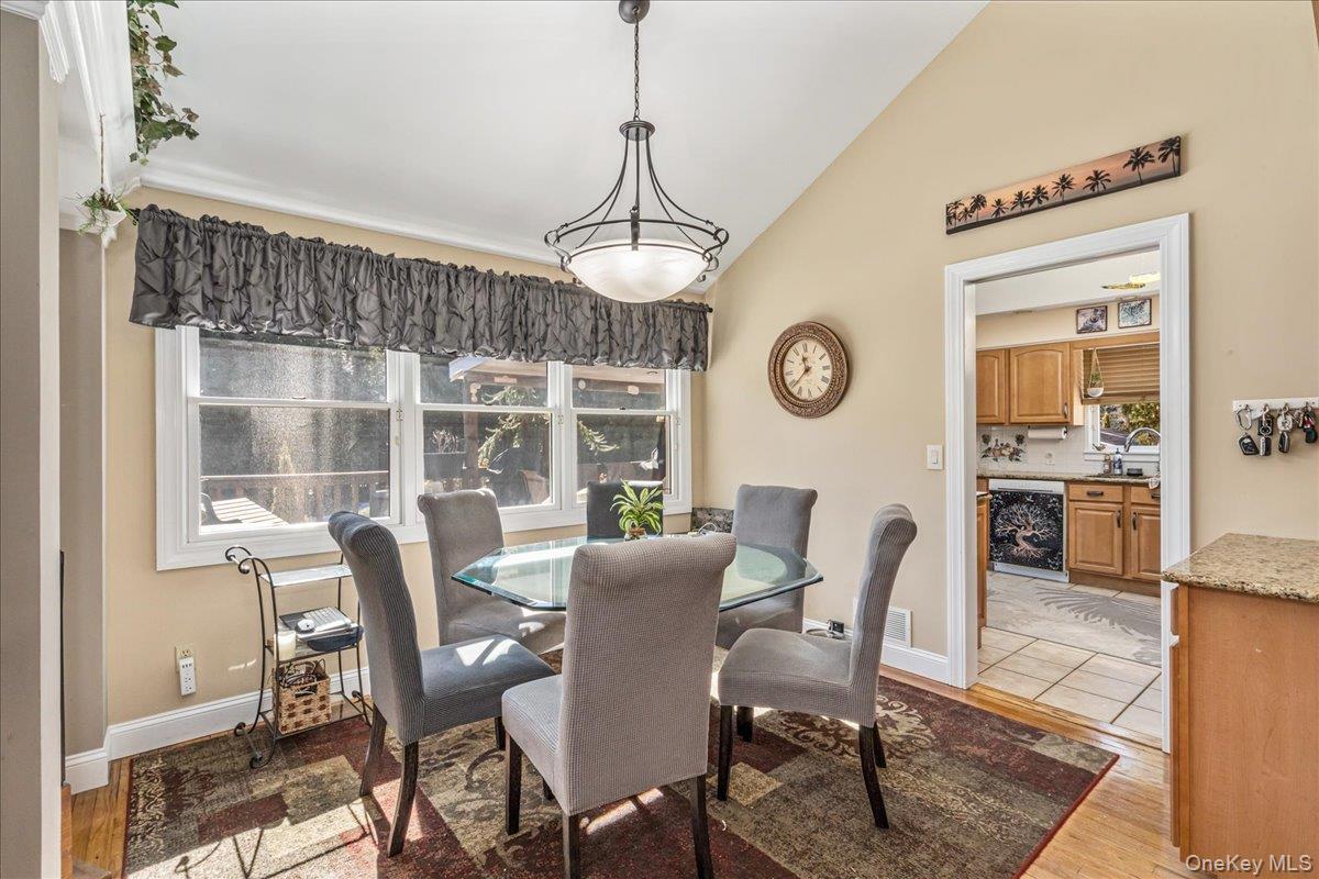 #9 photo, 4 Andover Place, Саффолк ‖ Huntington , NY 11743