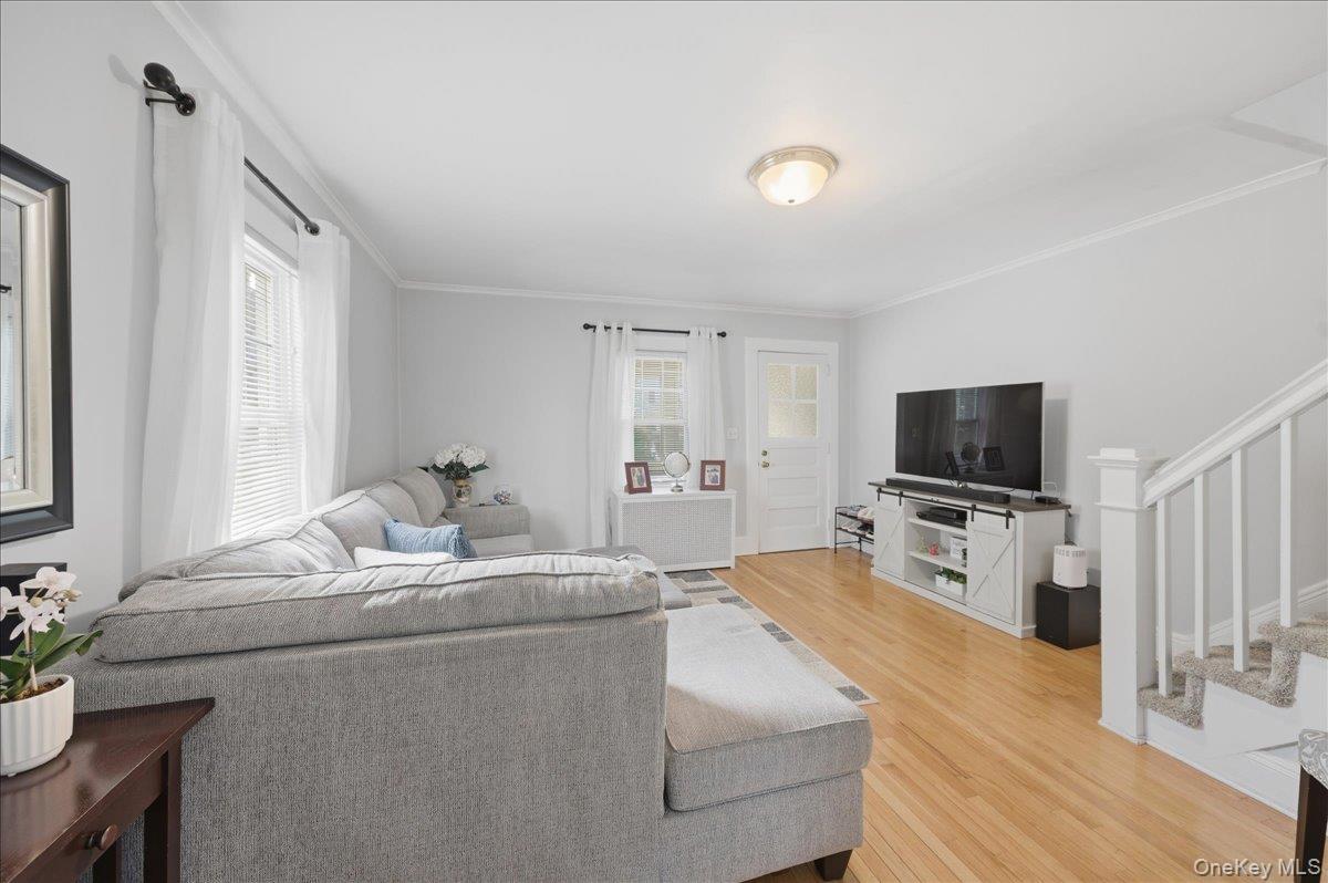 #11 photo, 490 Carol Place, Pelham , NY 10803