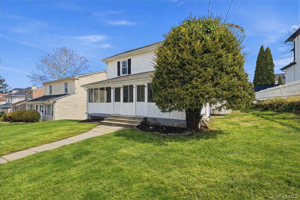 #18 photo, 490 Carol Place, Pelham , NY 10803