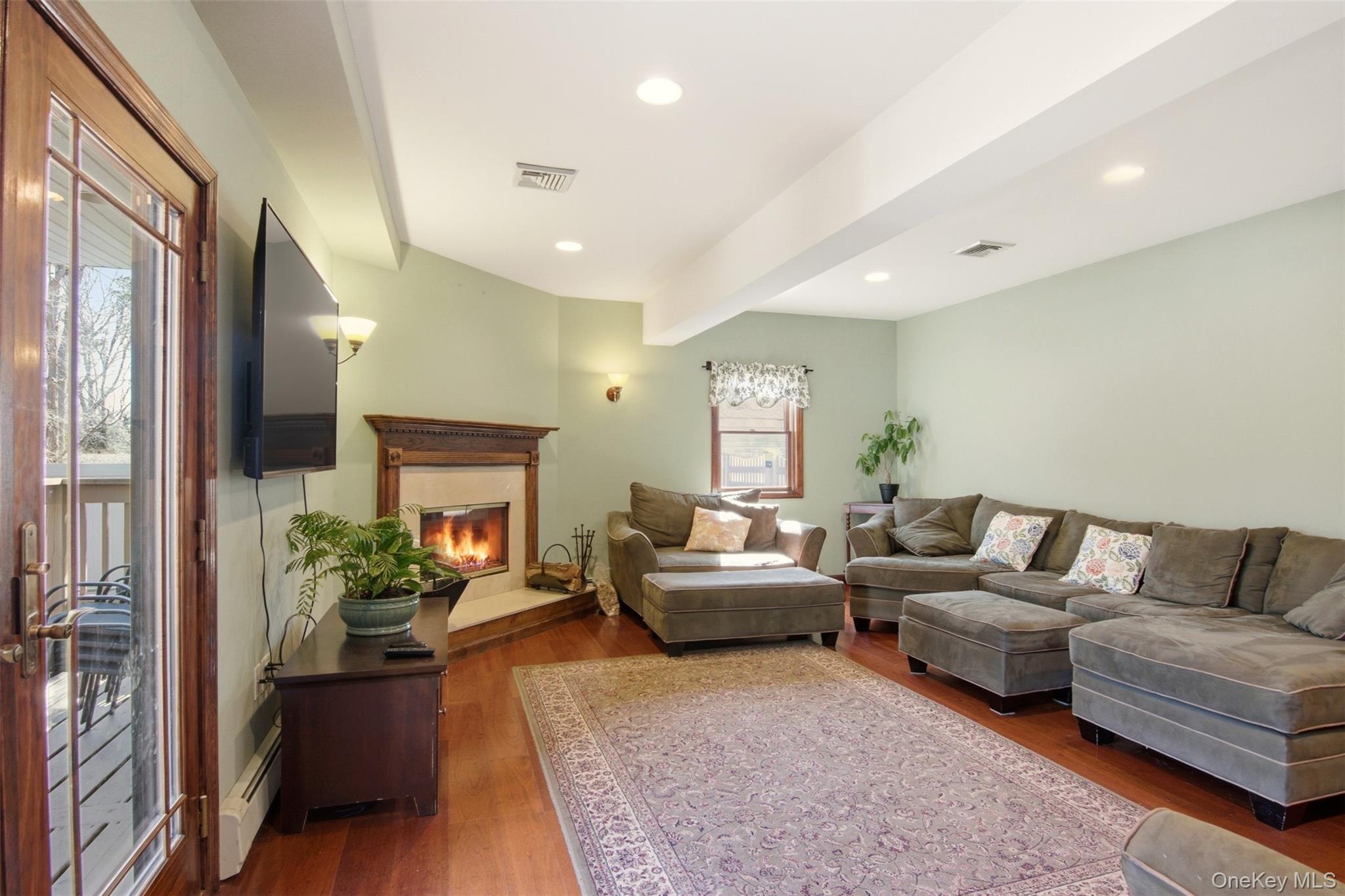 #20 photo, 741 10th Street, Islip Terrace , NY 11752