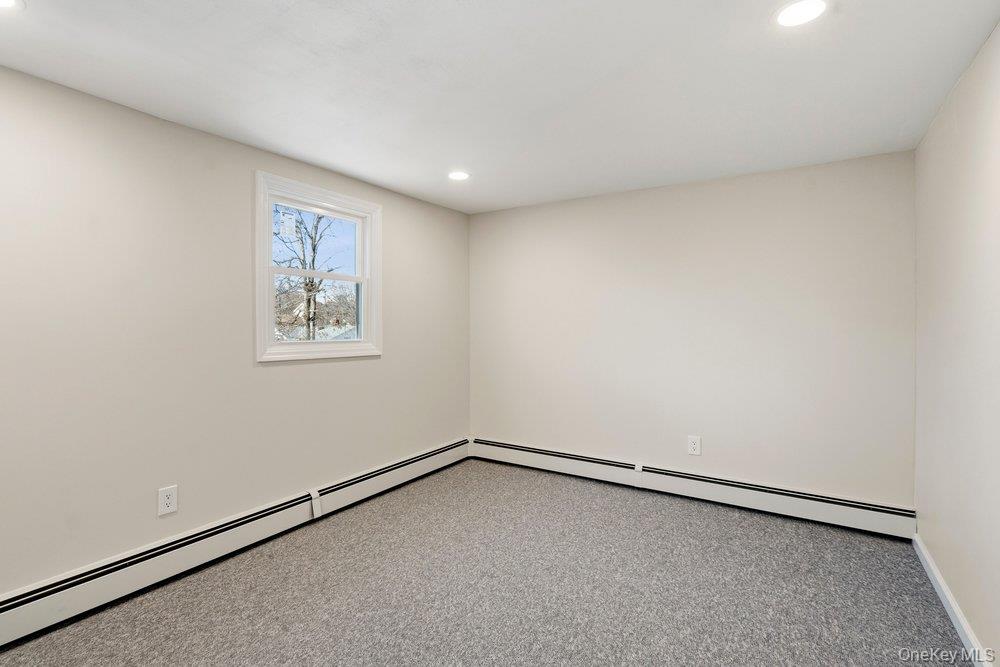 #13 photo, 189 Trouville Road, Саффолк ‖ Copiague , NY 11726