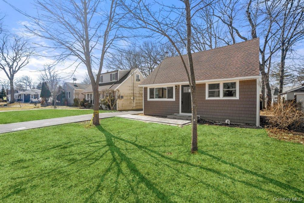 #3 photo, 189 Trouville Road, Саффолк ‖ Copiague , NY 11726