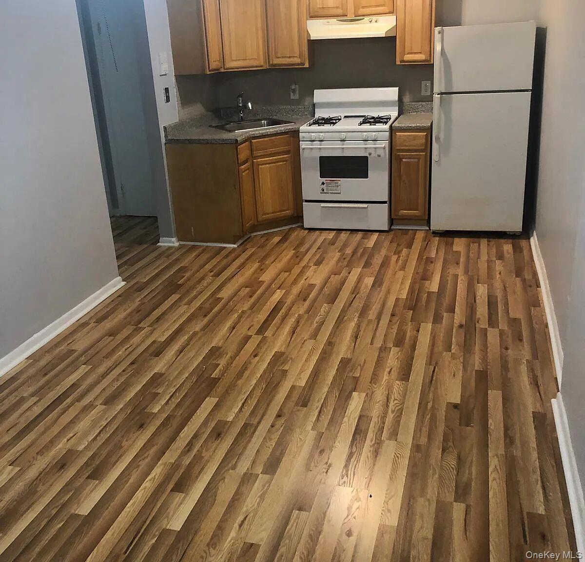 #2 photo, 16 Mount Vernon Avenue, 뉴욕주 Mount Vernon , NY 10550