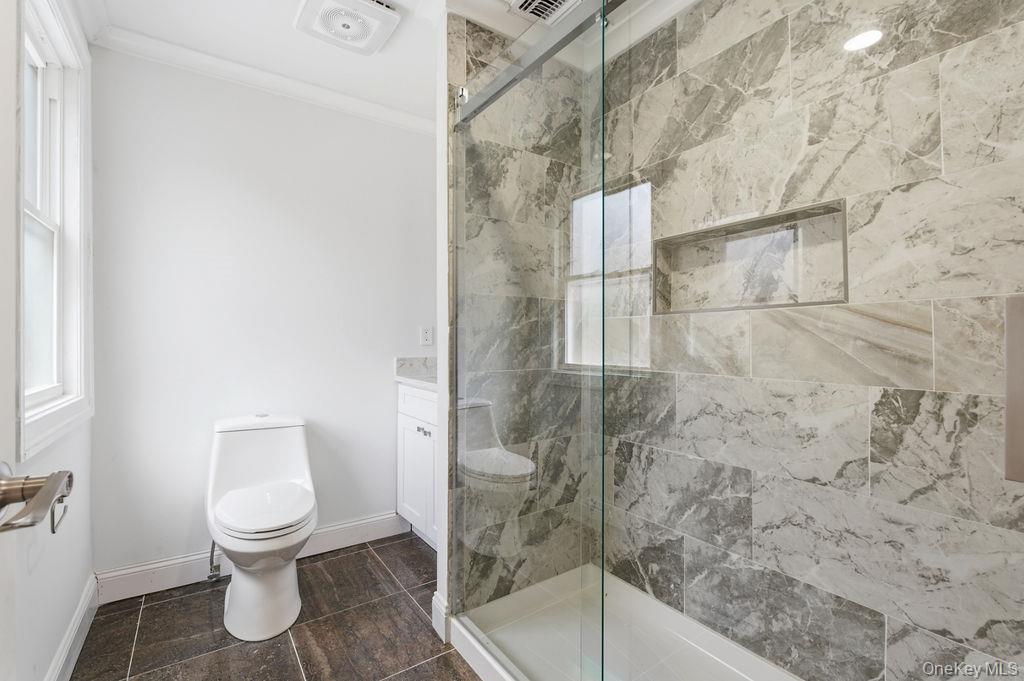 #17 photo, 357 Deer Park Road, সাফোক কাউন্টি Dix Hills , NY 11746