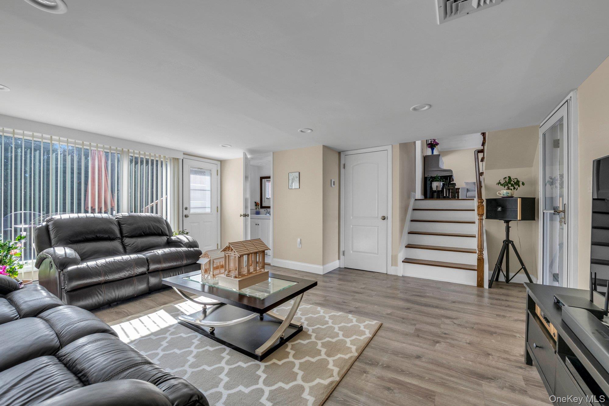 #16 photo, 5 Hillvale Road, Нассау ‖ Syosset , NY 11791