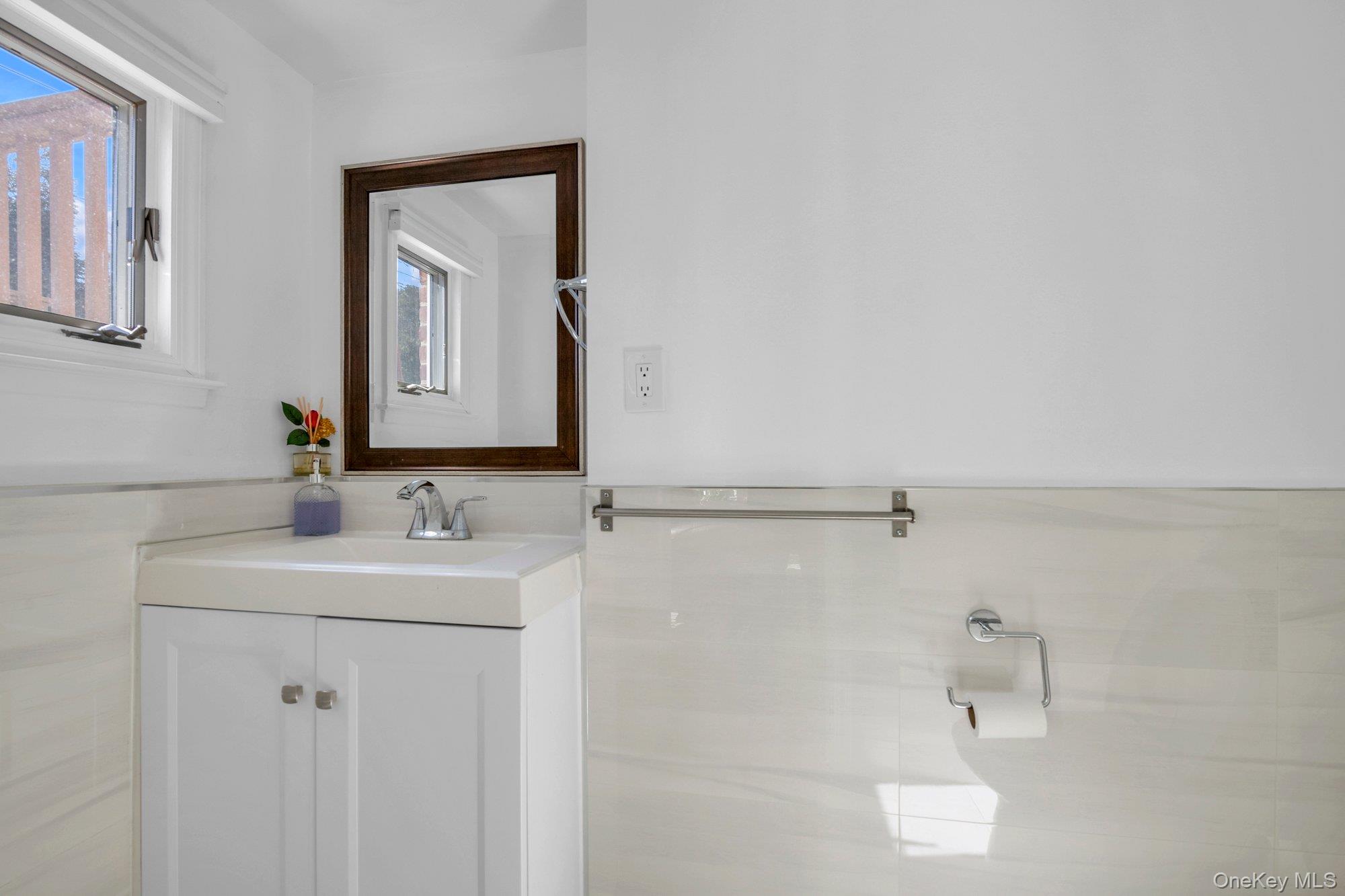 #17 photo, 5 Hillvale Road, Нассау ‖ Syosset , NY 11791