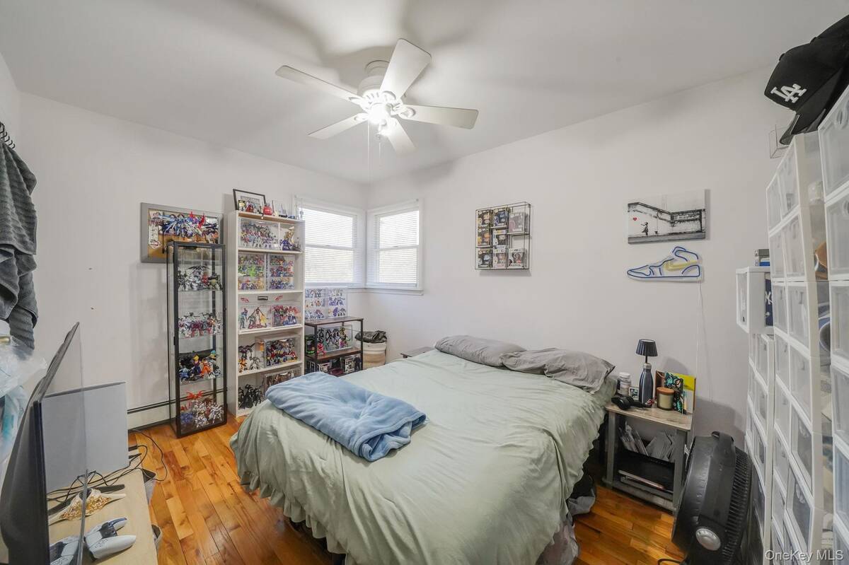 #22 photo, 23 Pearsall Place, سوفولك Deer Park , NY 11729