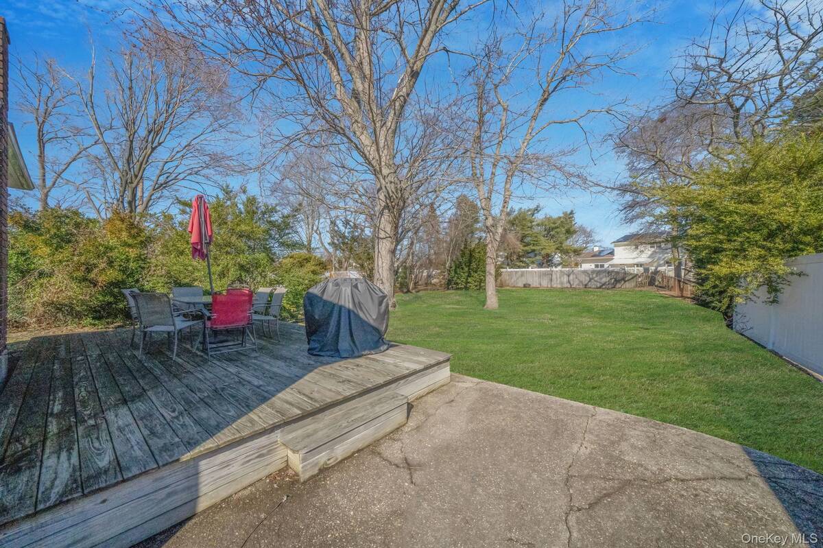 #38 photo, 23 Pearsall Place, سوفولك Deer Park , NY 11729