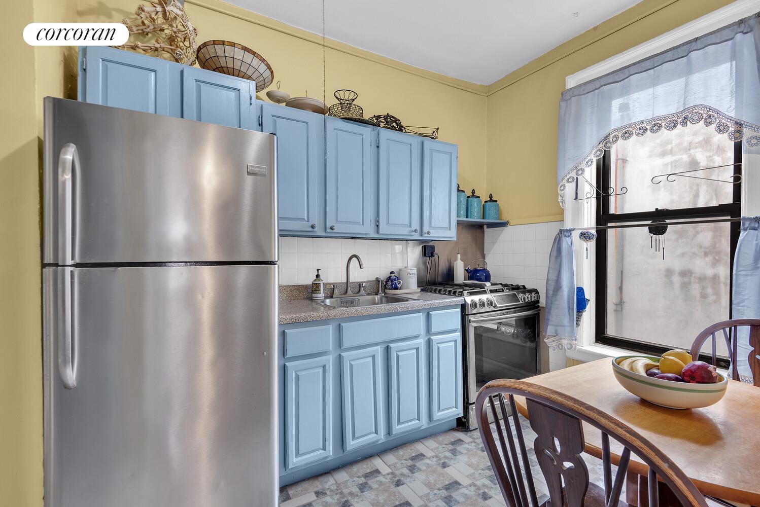 #4 photo, 423 15TH Street, Park Slope , NY 11215