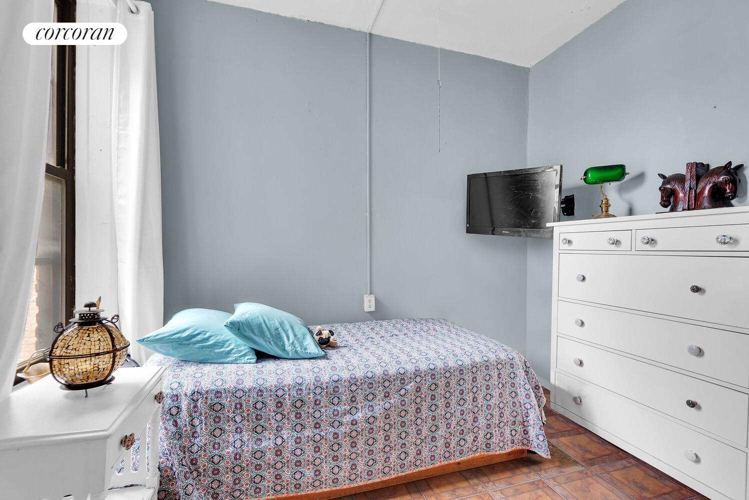 #6 photo, 423 15TH Street, Park Slope , NY 11215