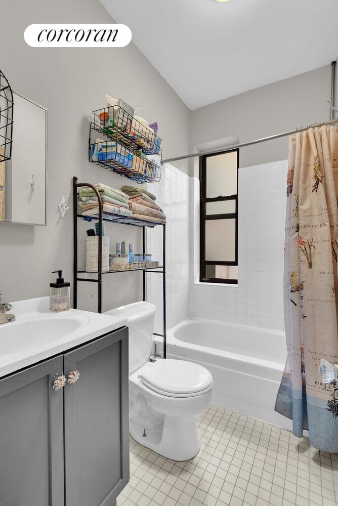 #7 photo, 423 15TH Street, Park Slope , NY 11215