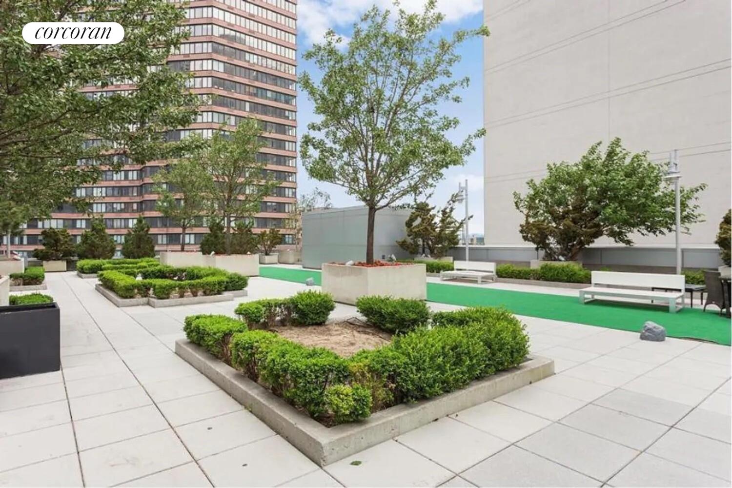 #15 photo, New York City, مانهاتن Hell's Kitchen , NY 10036