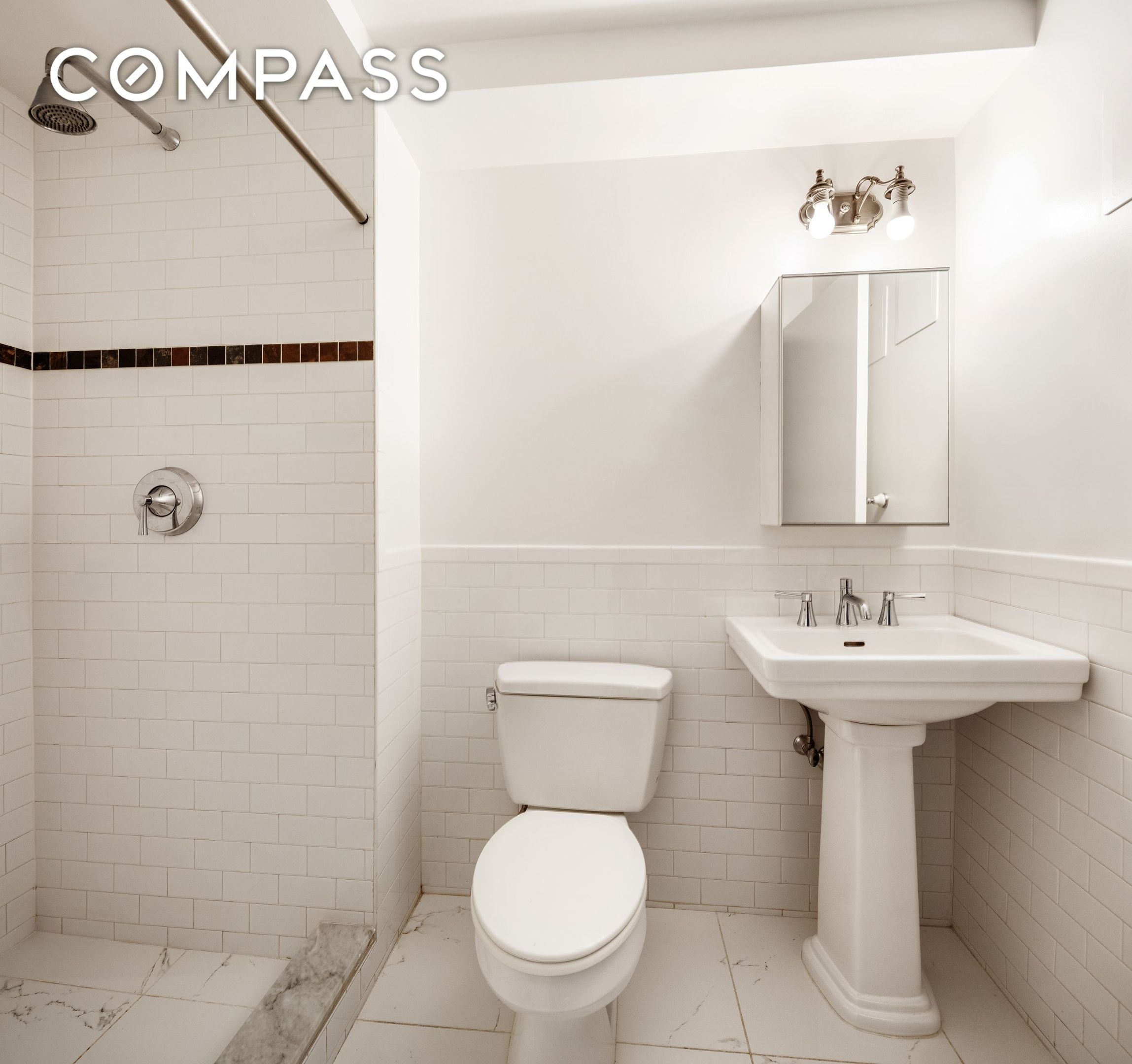 #11 photo, 189 Ave C, East Village , NY 10009