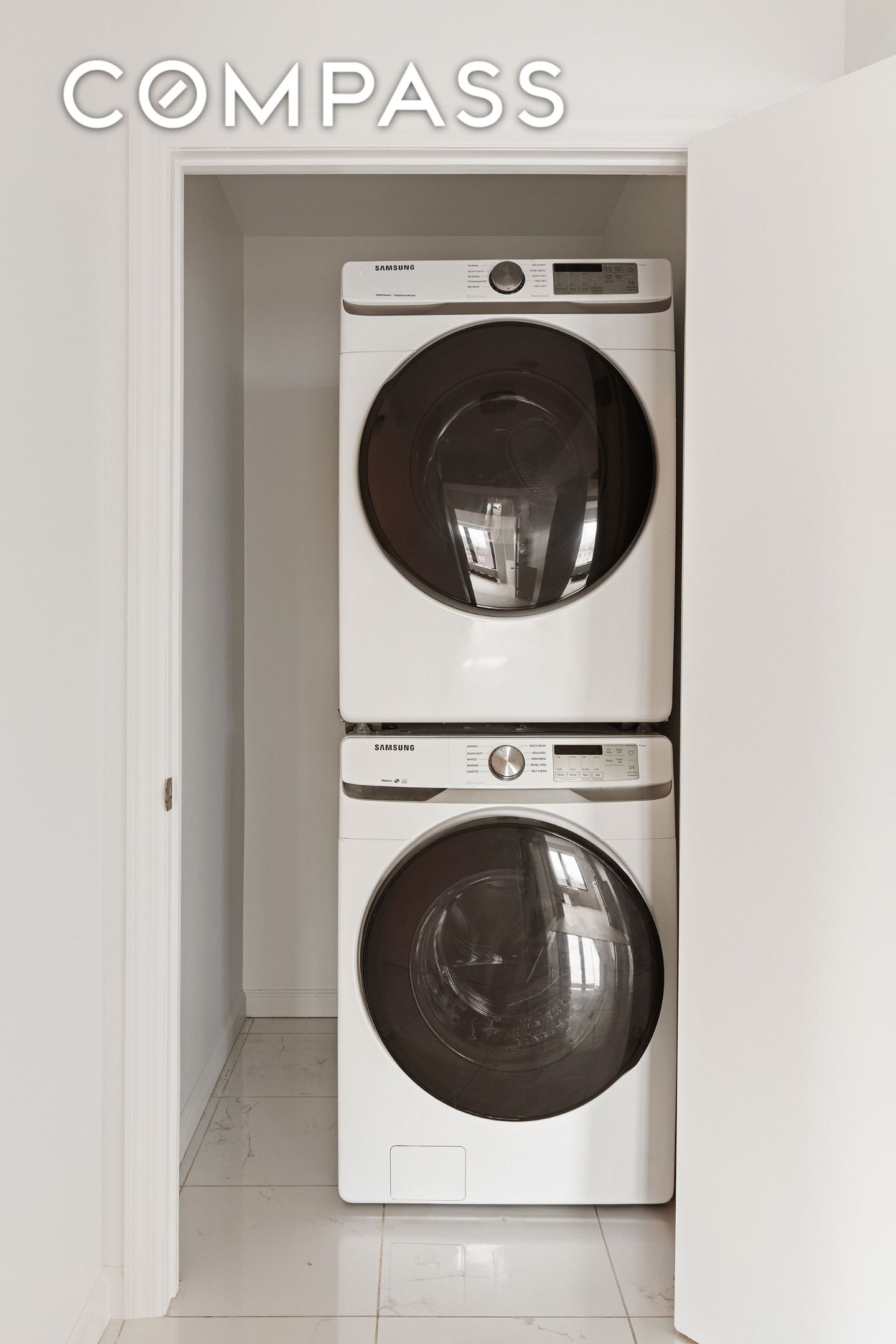 #12 photo, 189 Ave C, East Village , NY 10009