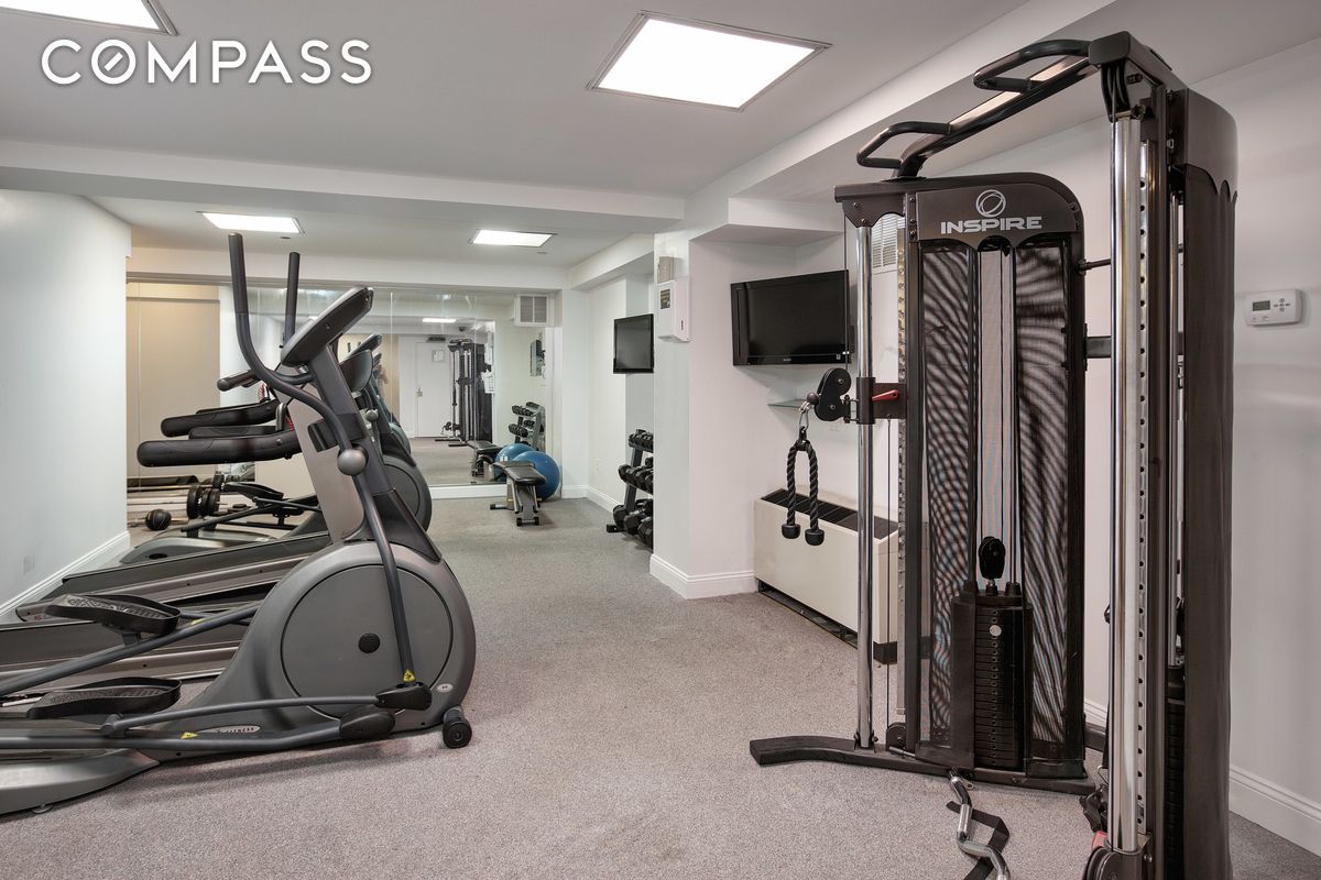 #14 photo, 189 Ave C, East Village , NY 10009