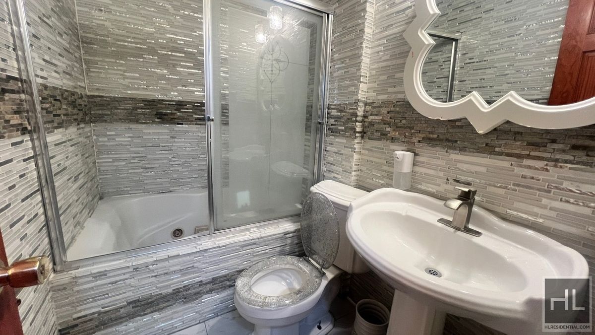 #14 photo, 466 Berriman Street, 브루클린 East New York , NY 11208