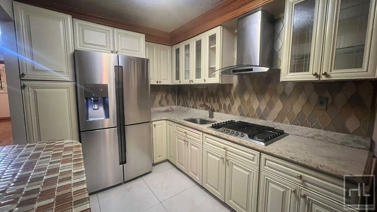 #2 photo, 466 Berriman Street, 브루클린 East New York , NY 11208