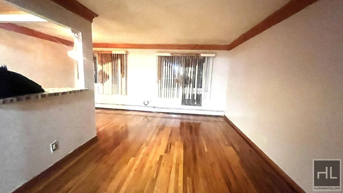 #4 photo, 466 Berriman Street, 브루클린 East New York , NY 11208