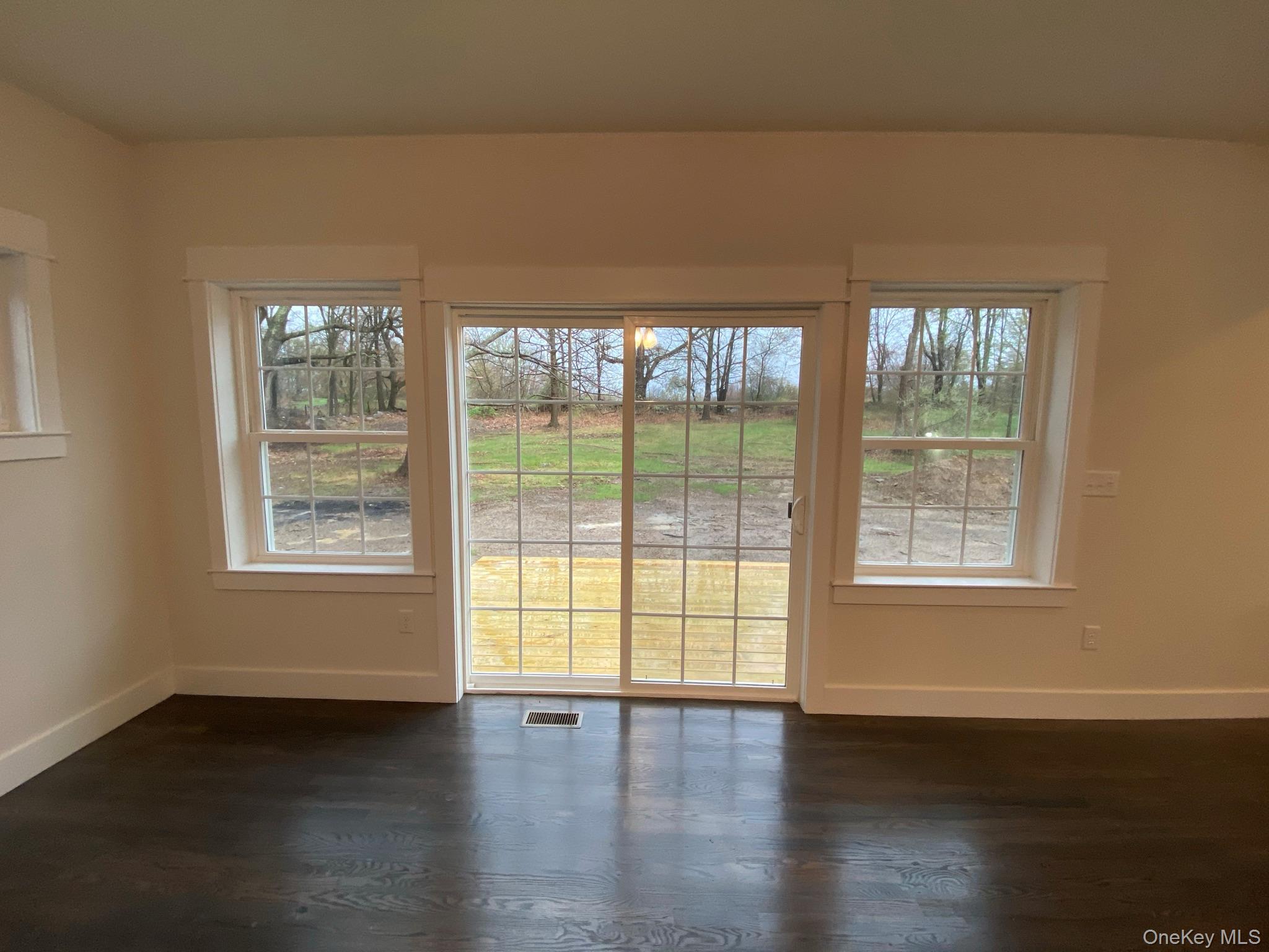 #17 photo, 24 Sunset Lane, New Hampton , NY 10958