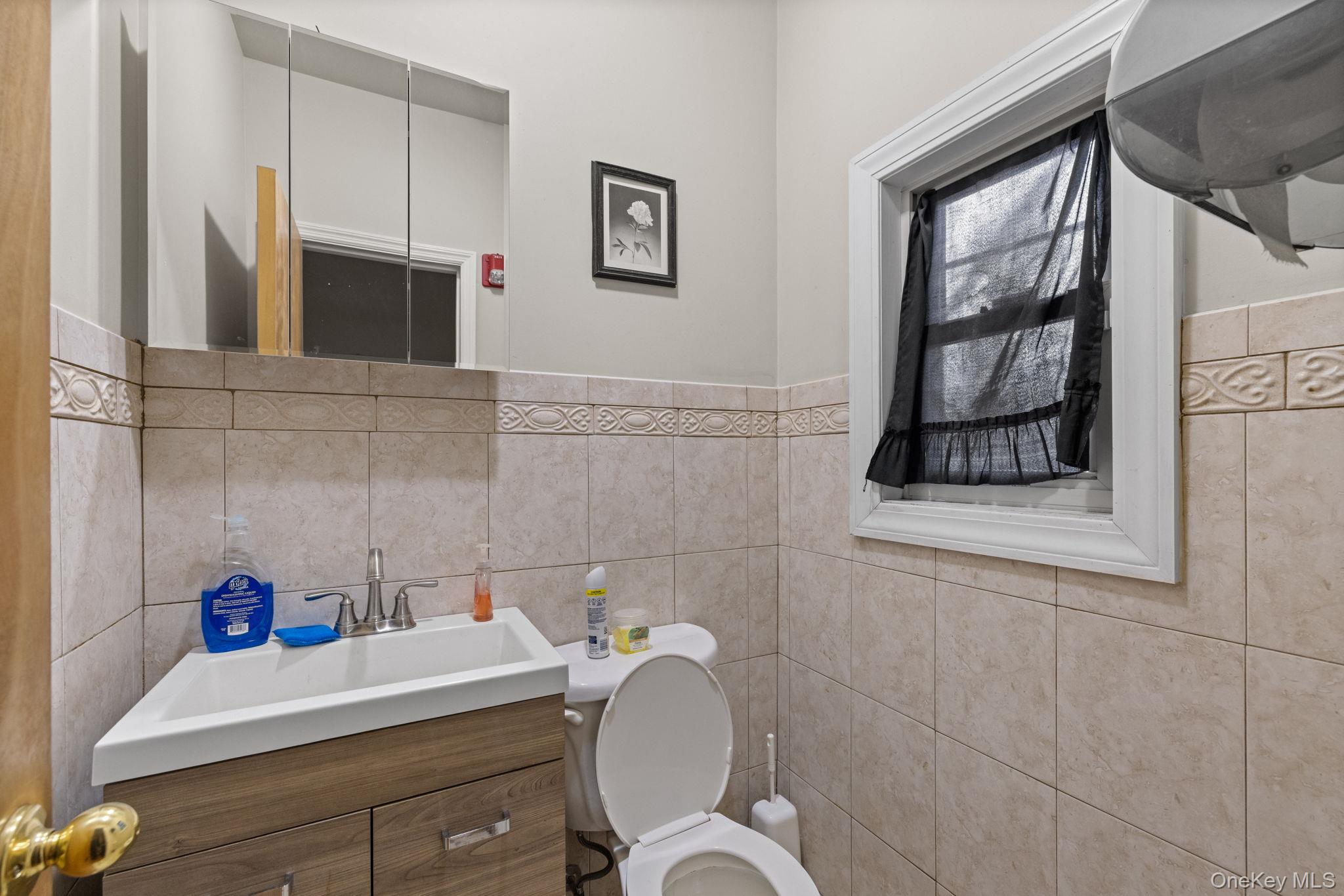 #19 photo, 133 Route 304, Nanuet , NY 10954