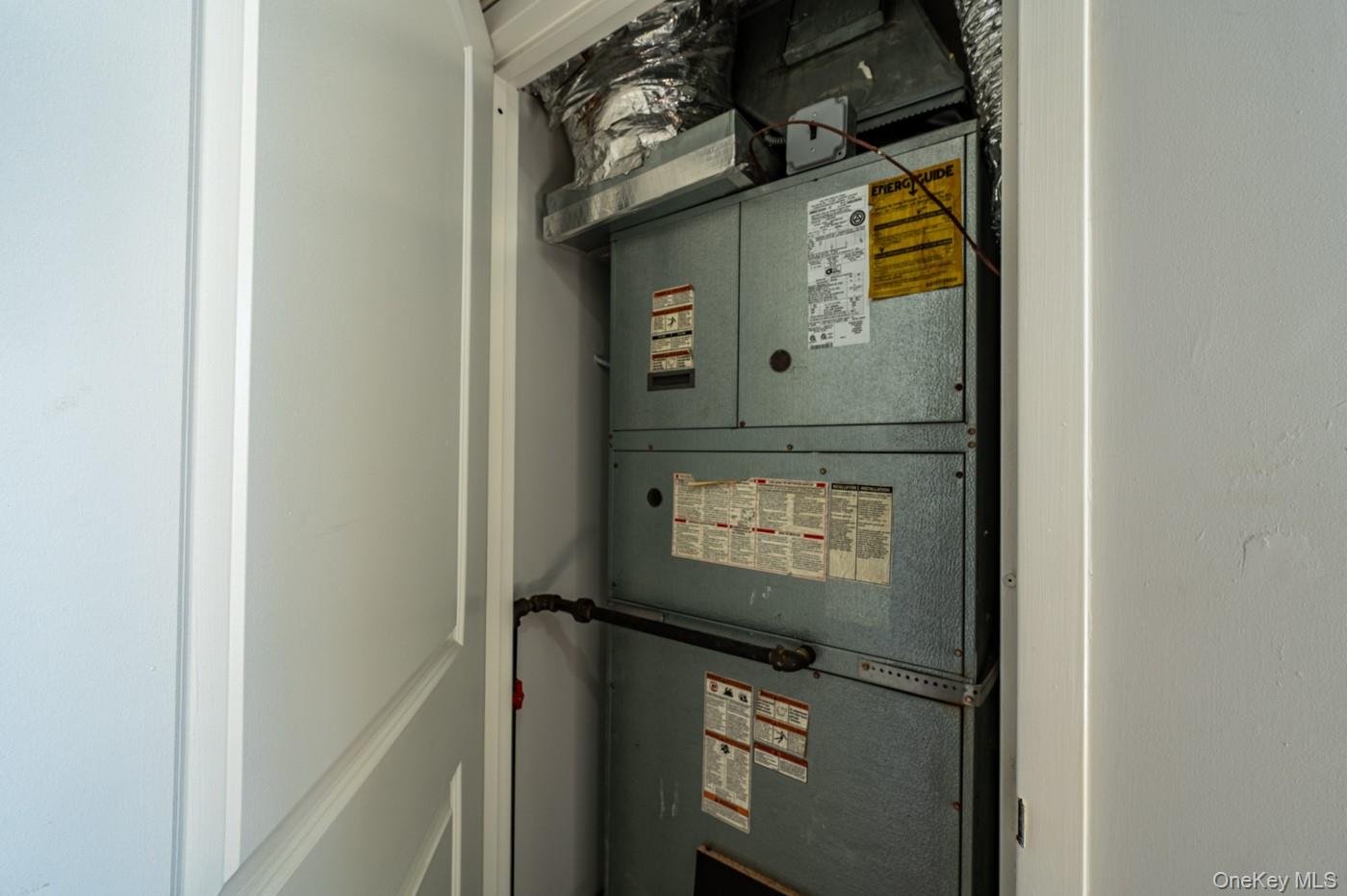 #19 photo, 1490 Outlook Avenue, Bronx , NY 10465