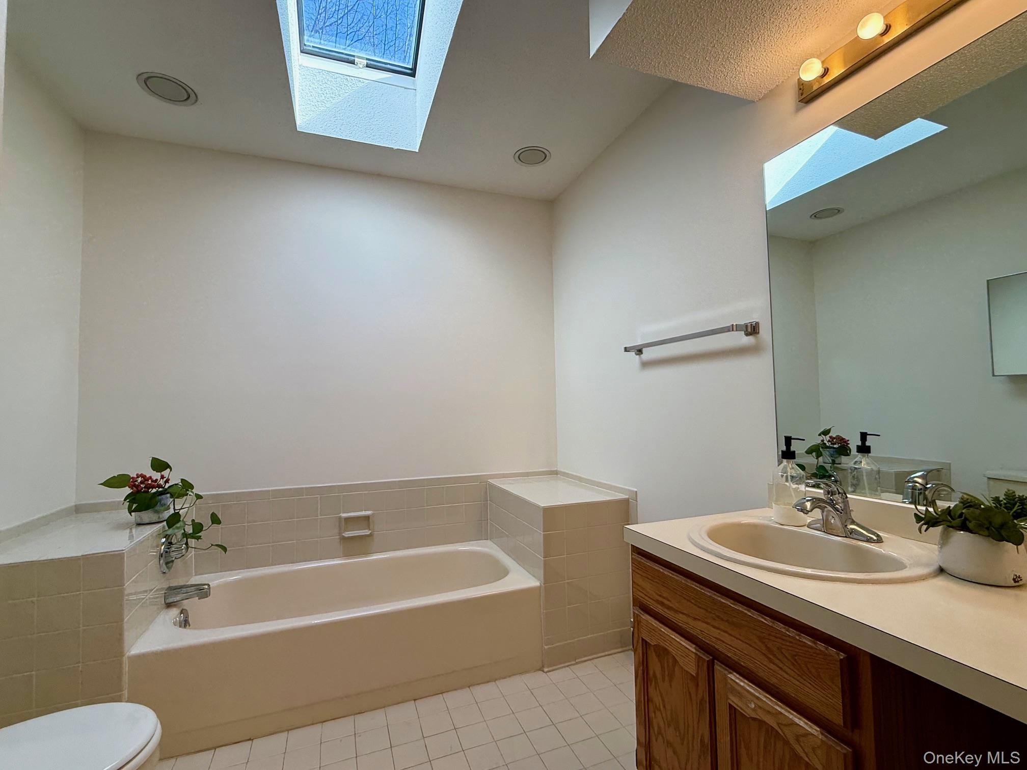 #11 photo, 14 Pond Drive, Rhinebeck , NY 12572