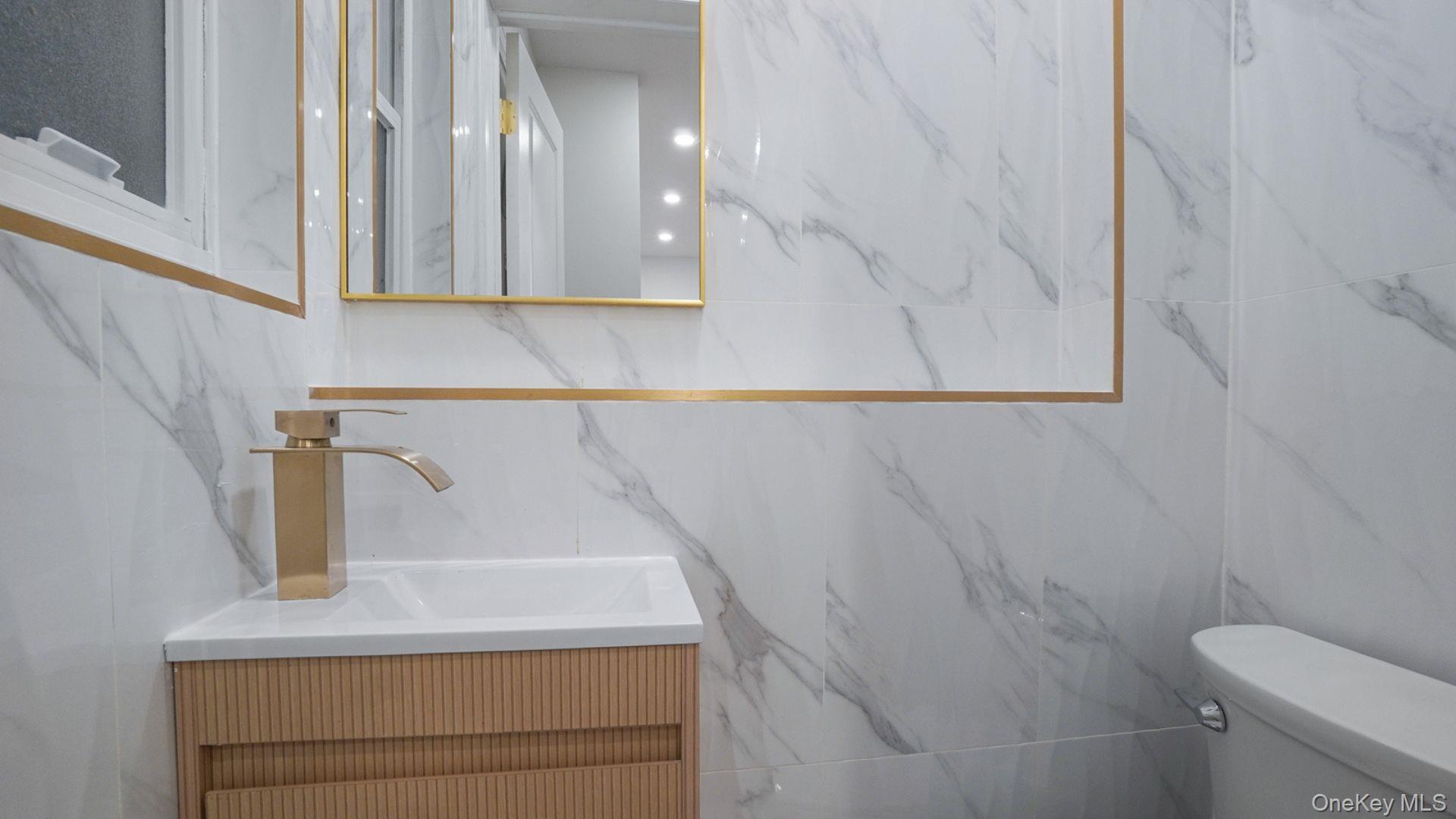 #19 photo, 3031 Edson Avenue, 브롱크스 Bronx , NY 10469