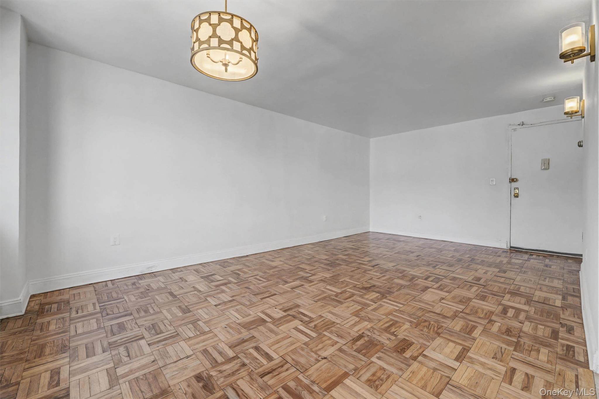 #9 photo, 505 Central Avenue, 뉴욕주 White Plains , NY 10606