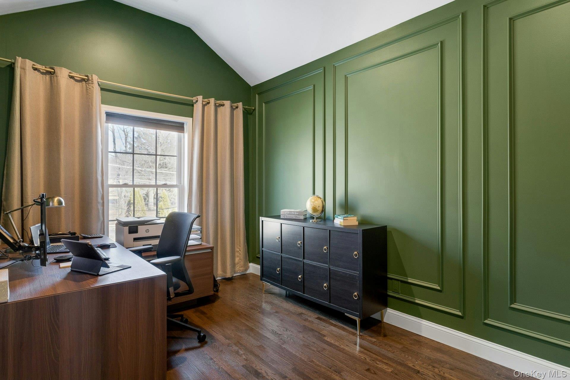 #19 photo, 766 Mamaroneck Avenue, White Plains , NY 10605