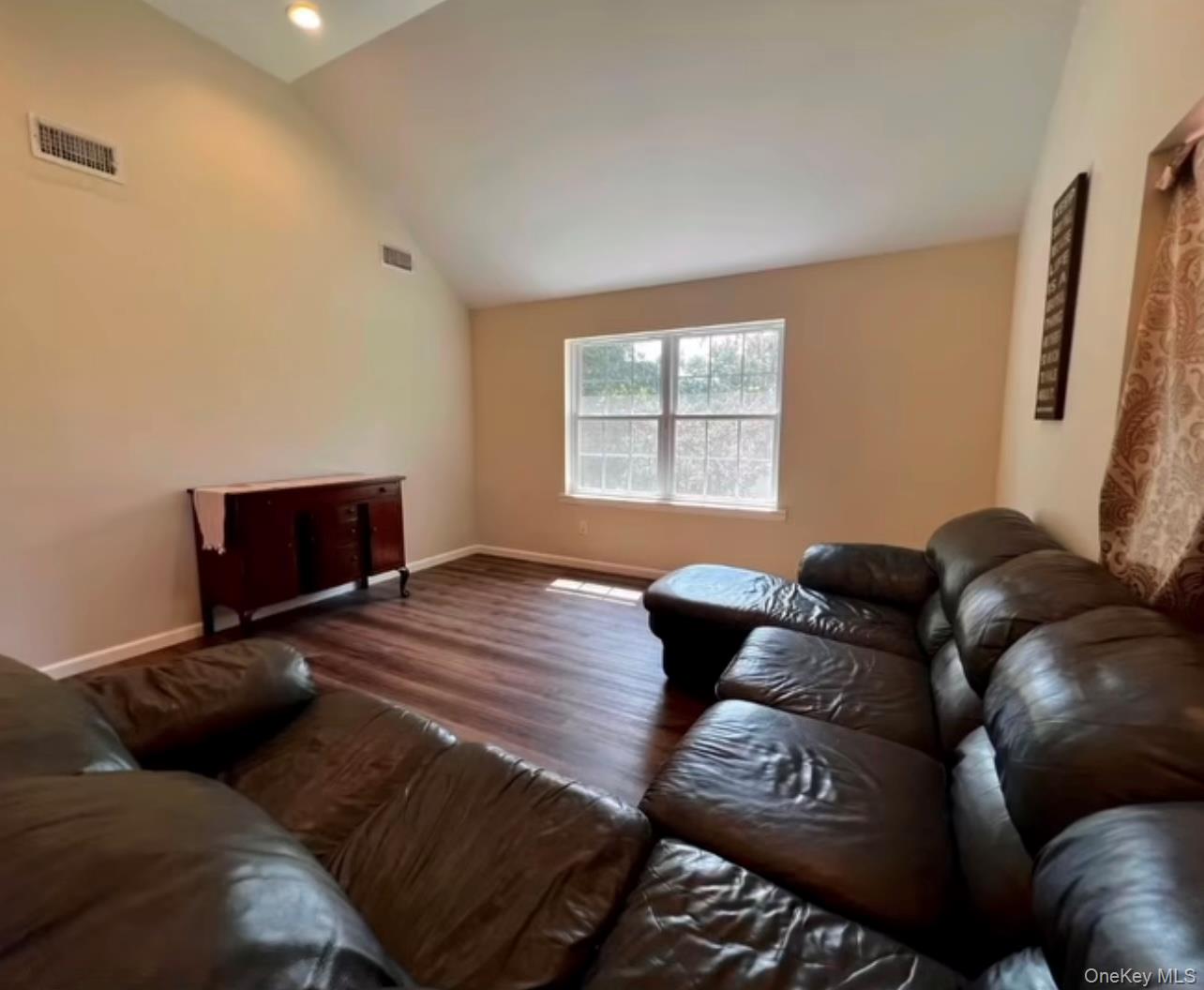 #4 photo, 118 Plains Road, 纽约州 Walden , NY 12586