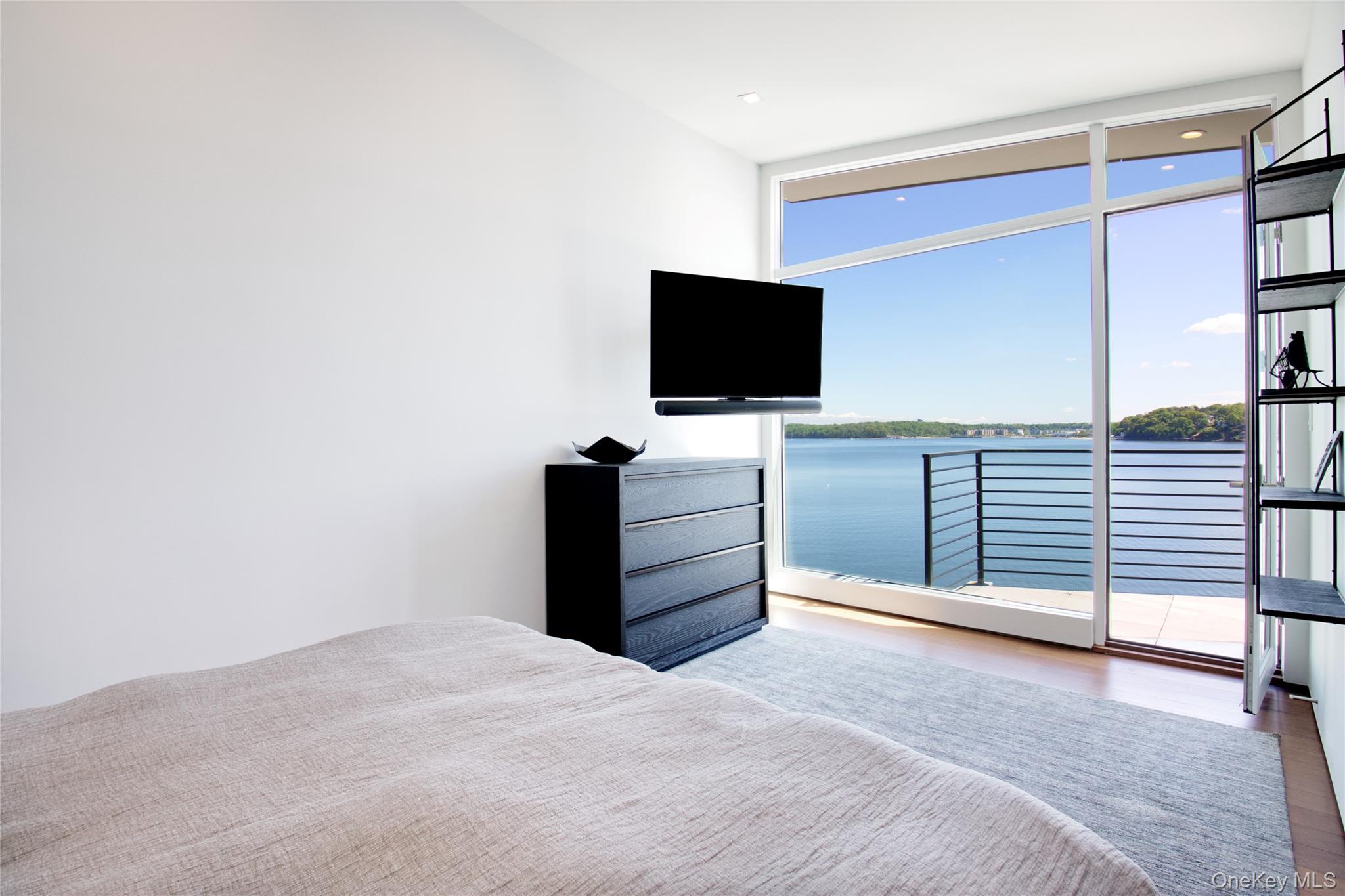 #11 photo, 75-34 West Shore Road, 롱 아일랜드 Port Washington , NY 11050