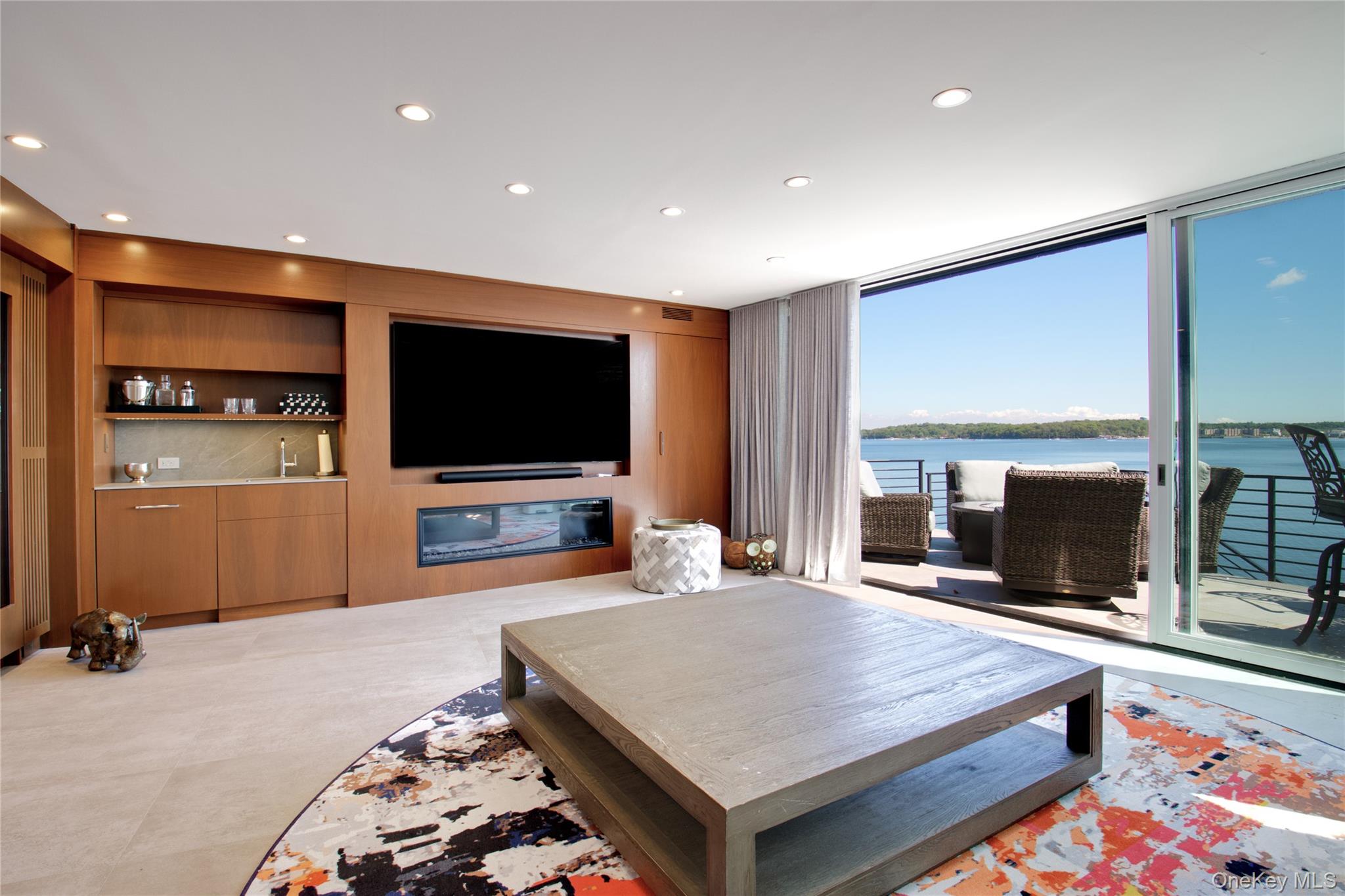 #16 photo, 75-34 West Shore Road, 롱 아일랜드 Port Washington , NY 11050