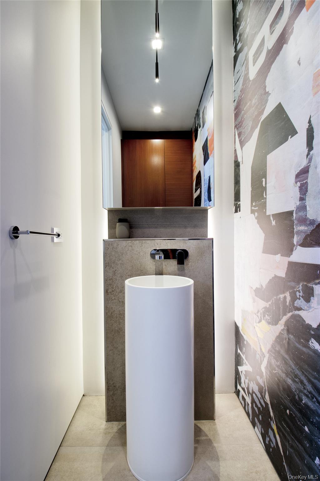 #6 photo, 75-34 West Shore Road, 롱 아일랜드 Port Washington , NY 11050