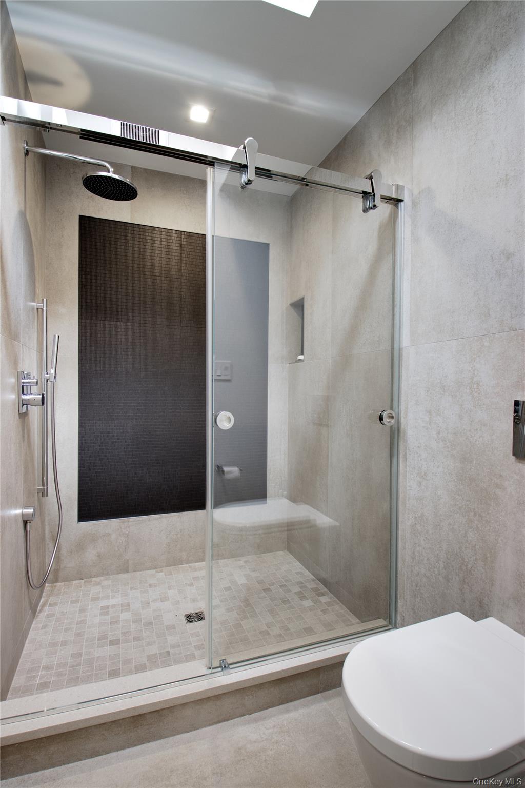 #9 photo, 75-34 West Shore Road, 롱 아일랜드 Port Washington , NY 11050