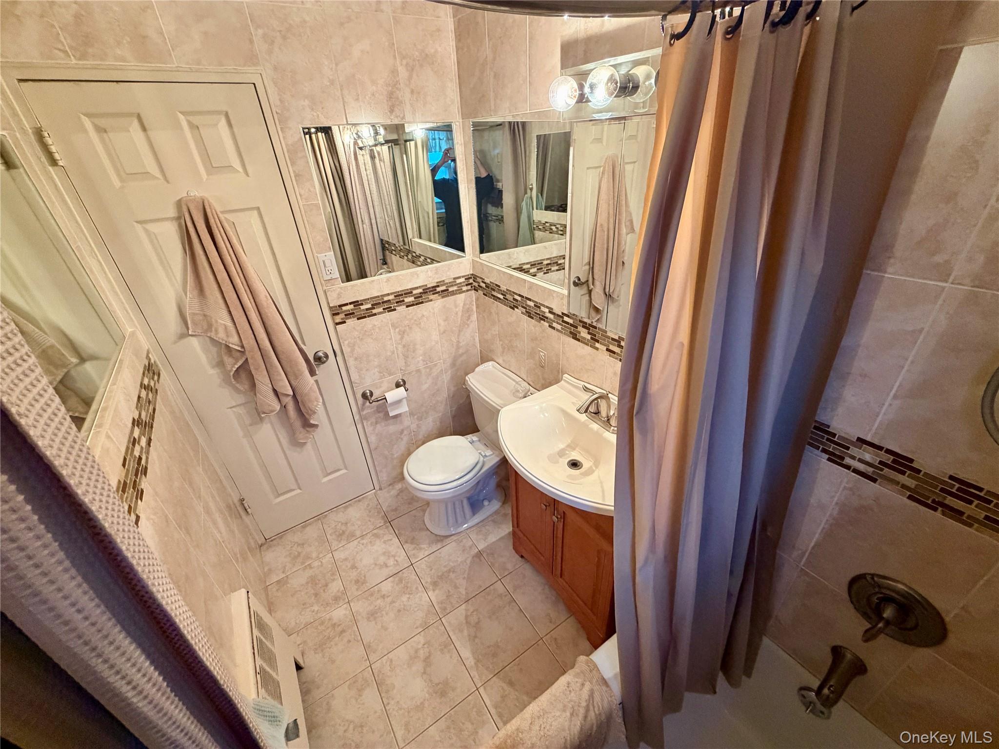 #20 photo, 88-17 Shore Parkway, Howard Beach , NY 11414