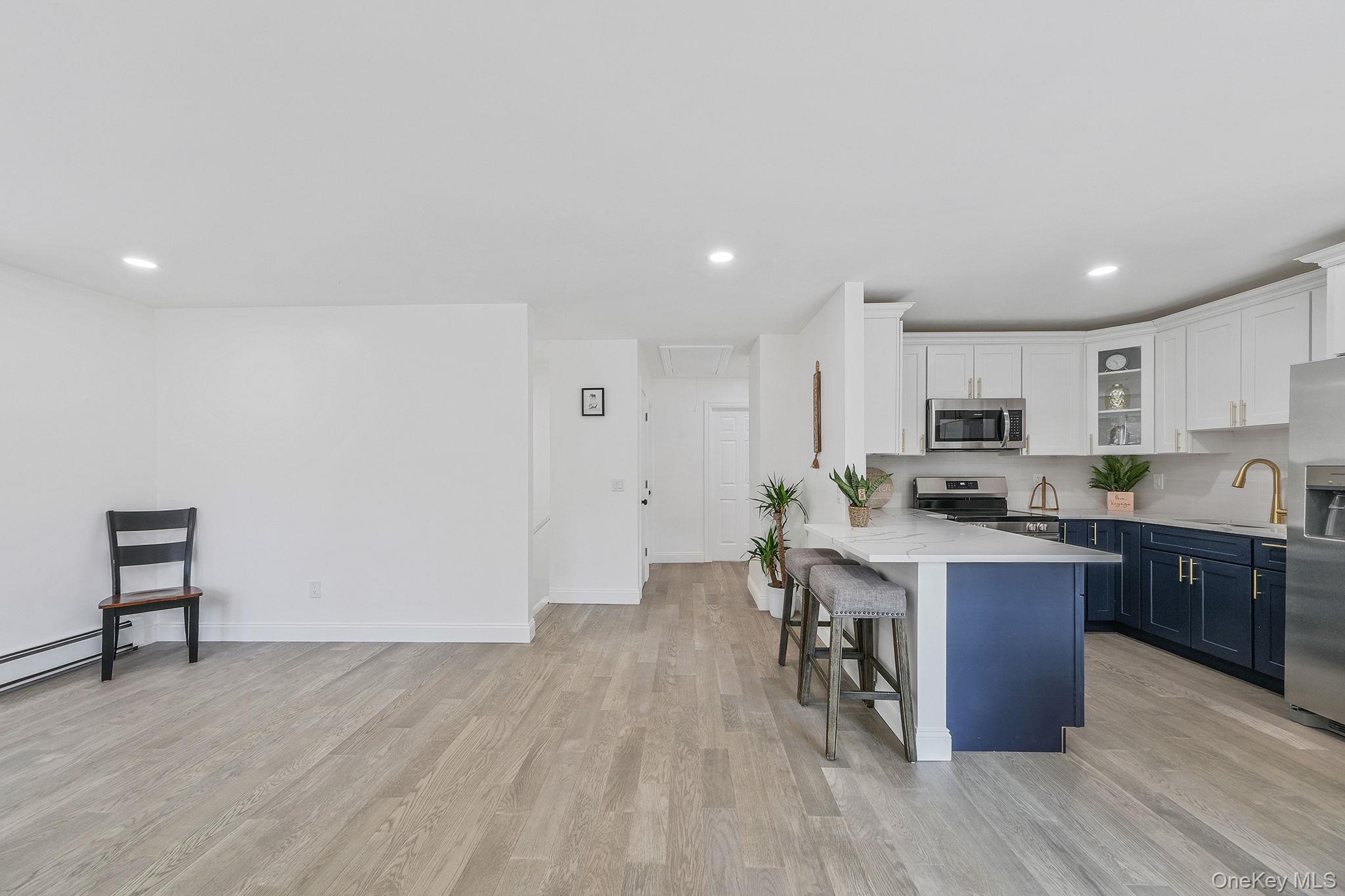 #10 photo, 38 Columbia Avenue, सफ़ोक काउंटी Westhampton , NY 11977