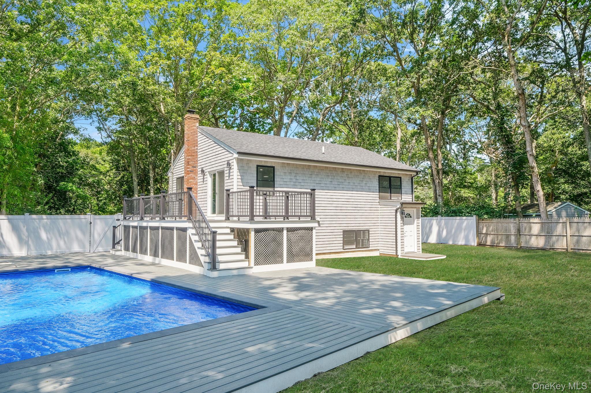 #7 photo, 38 Columbia Avenue, सफ़ोक काउंटी Westhampton , NY 11977