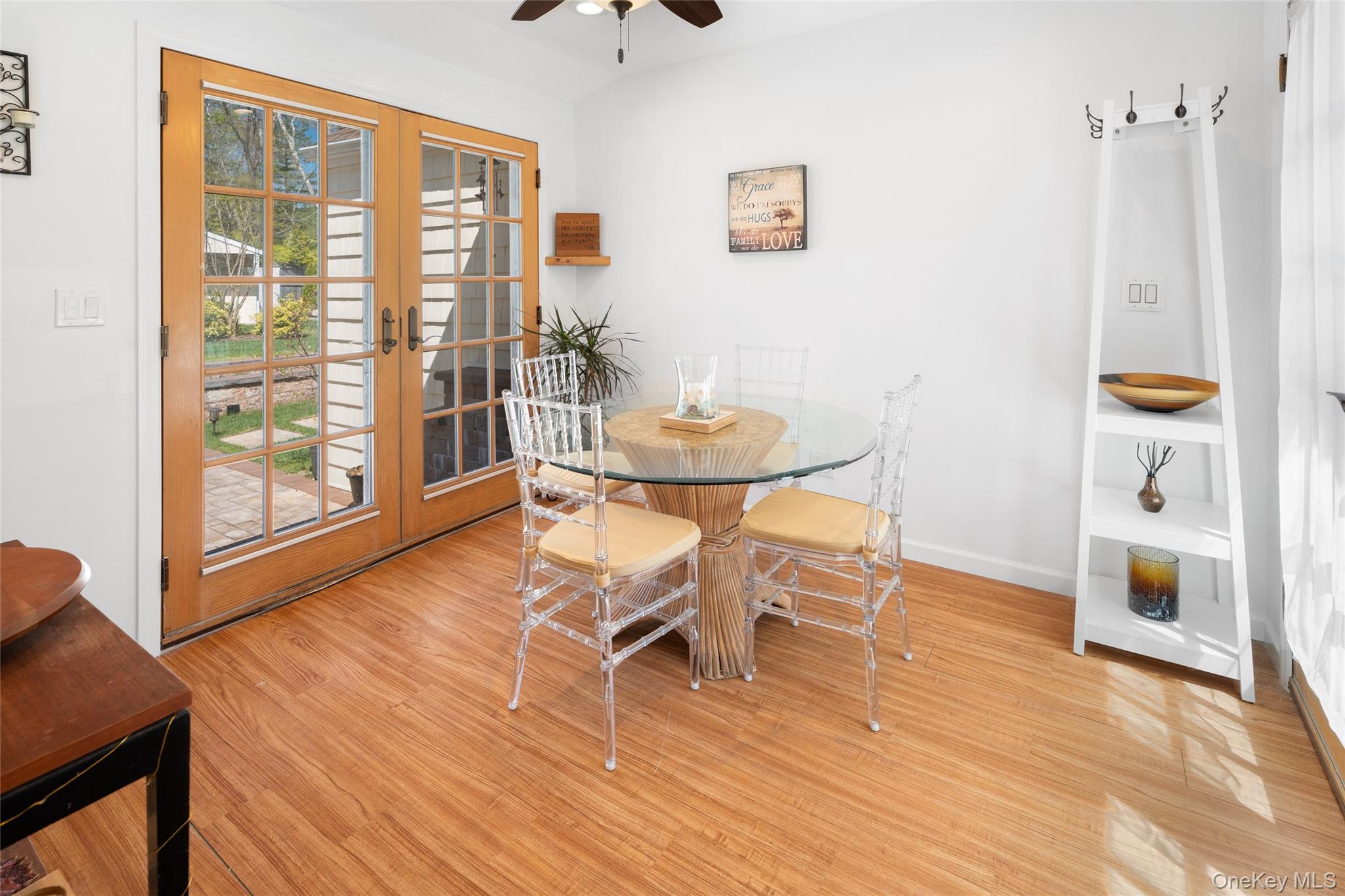 #9 photo, 27 Summit Boulevard, سوفولك Westhampton , NY 11977