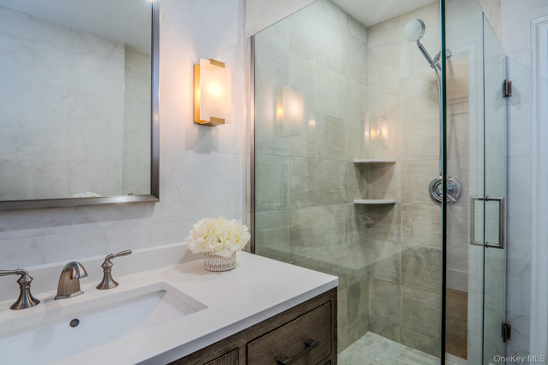 #18 photo, 21 Barstow Road, नासाउ काउंटी Great Neck , NY 11021