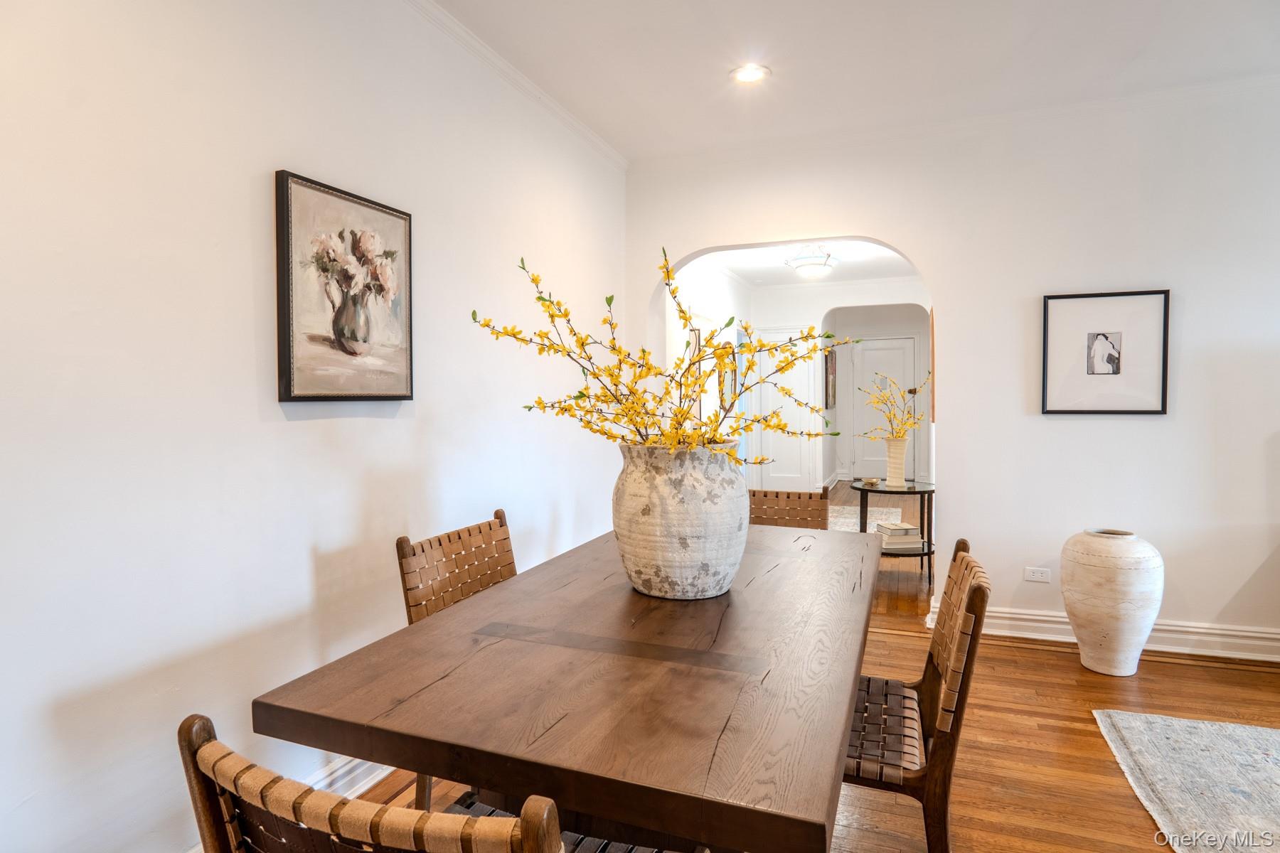 #7 photo, 21 Barstow Road, नासाउ काउंटी Great Neck , NY 11021