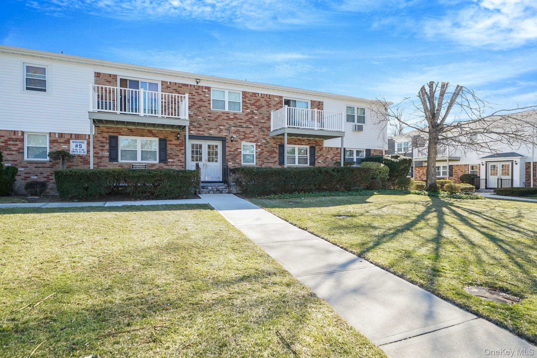 #3 photo, 260 Waverly Avenue, Patchogue , NY 11772