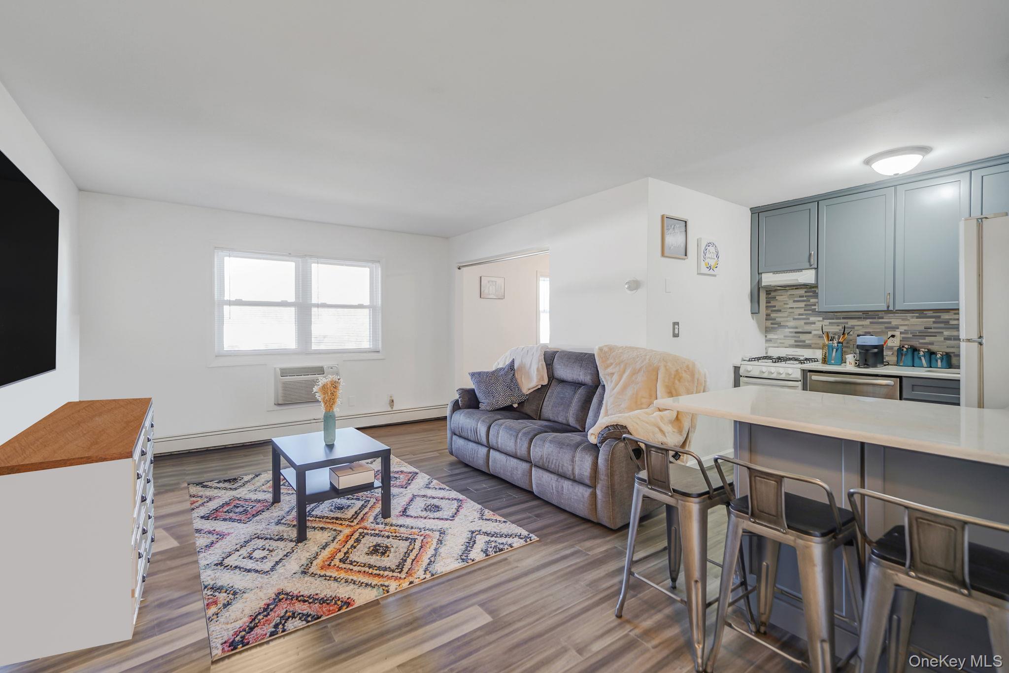 #5 photo, 260 Waverly Avenue, Patchogue , NY 11772