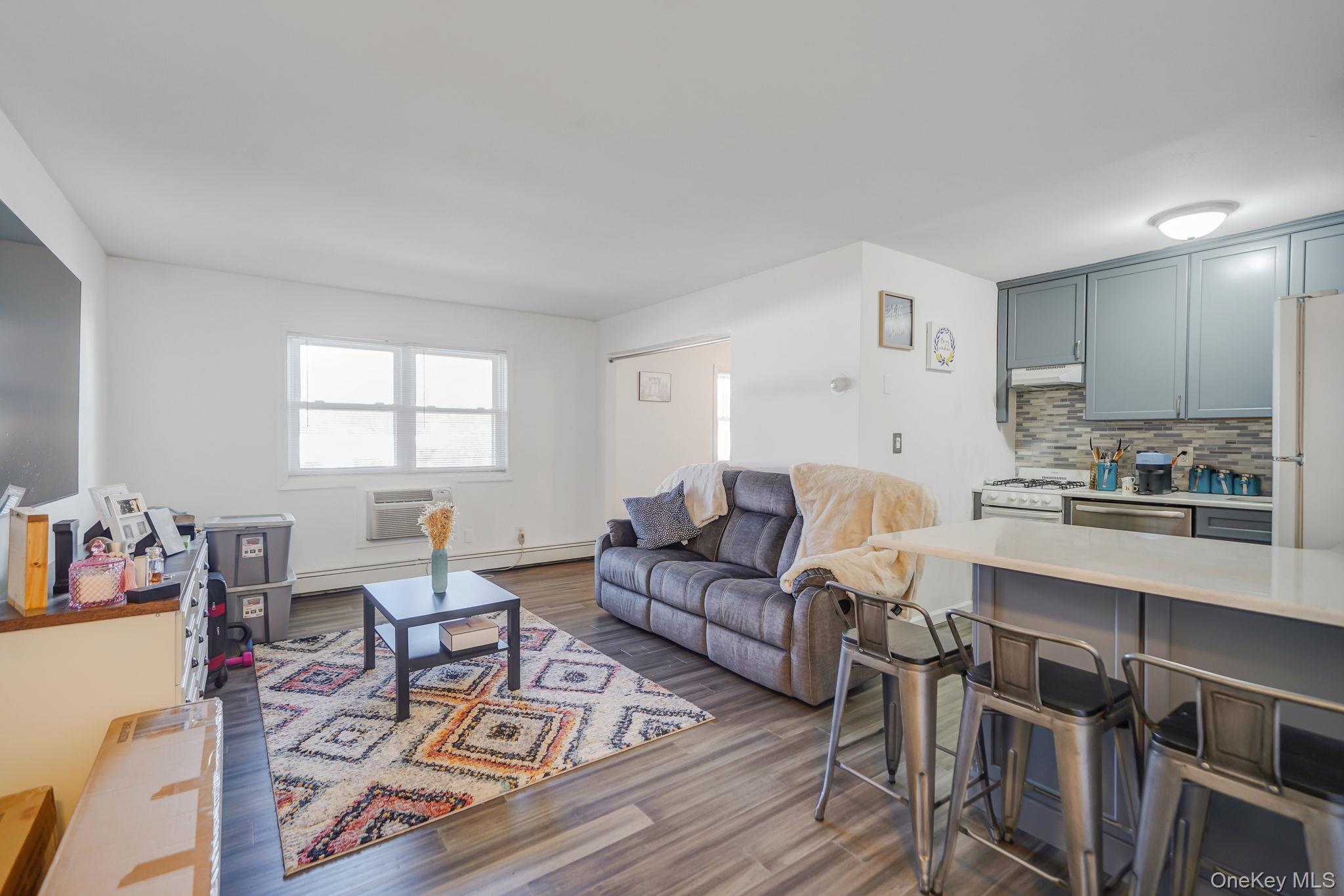 #6 photo, 260 Waverly Avenue, Patchogue , NY 11772