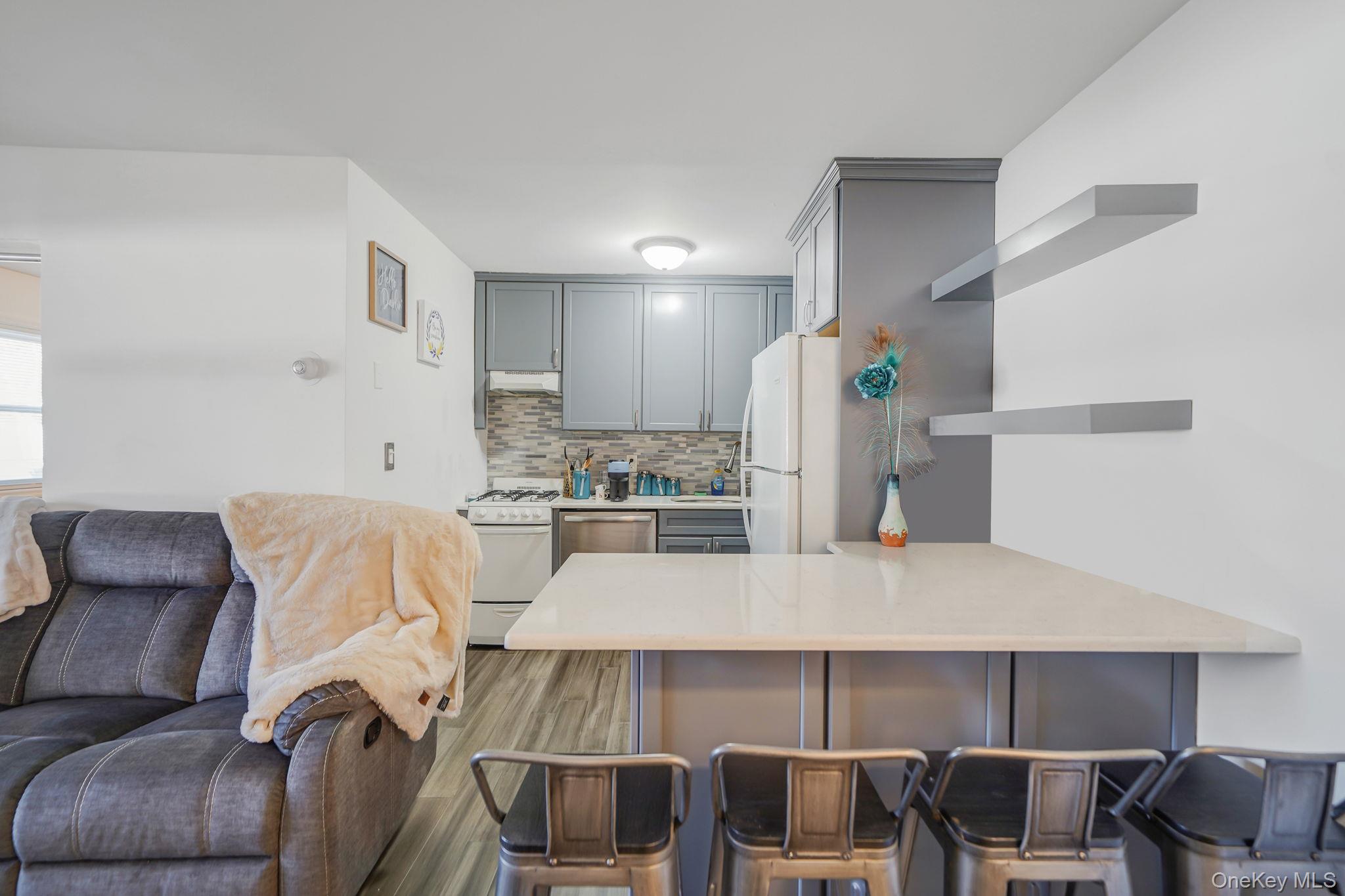 #7 photo, 260 Waverly Avenue, Patchogue , NY 11772