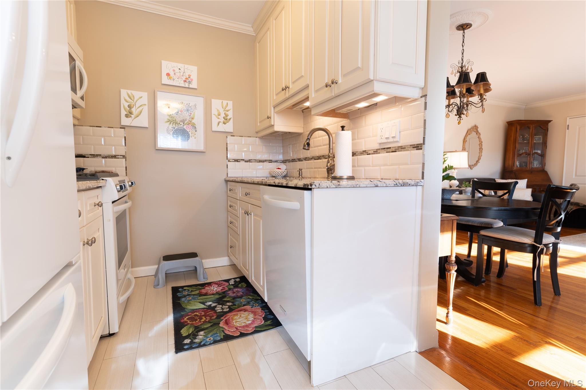 #3 photo, 252-42 60 Avenue, كوينز Little Neck , NY 11362