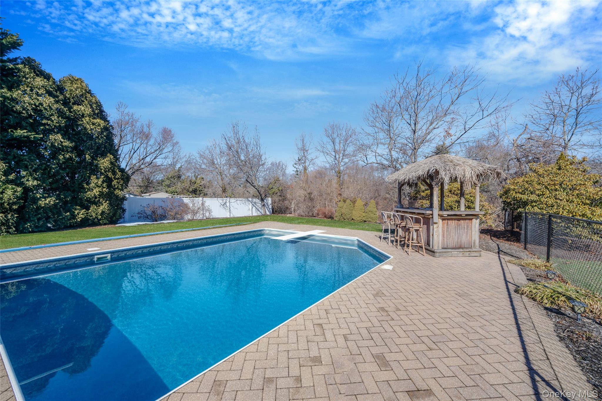 #10 photo, 7 Hemlock Road, מחוז סאפוק Mount Sinai , NY 11766