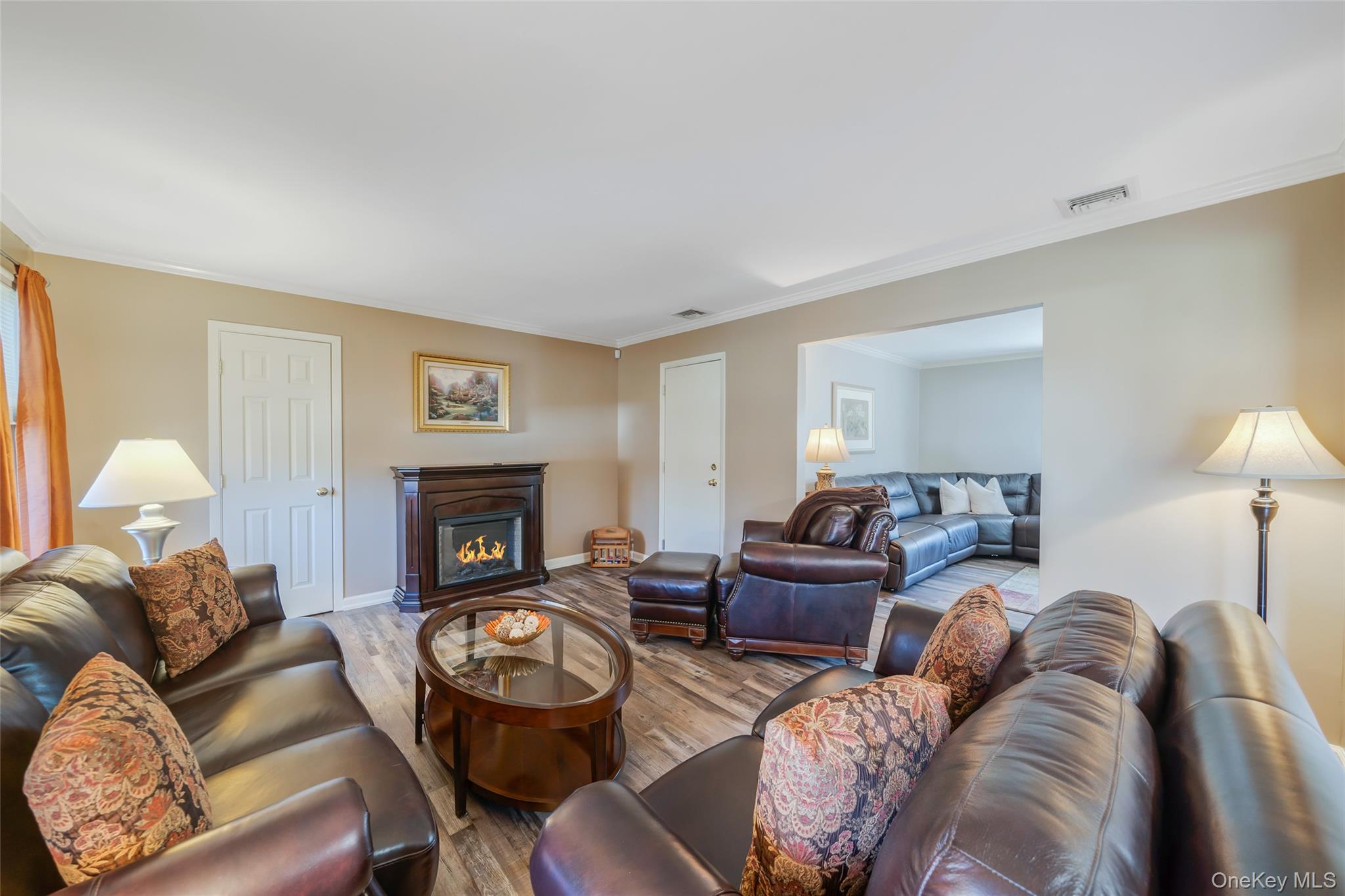 #18 photo, 7 Hemlock Road, מחוז סאפוק Mount Sinai , NY 11766